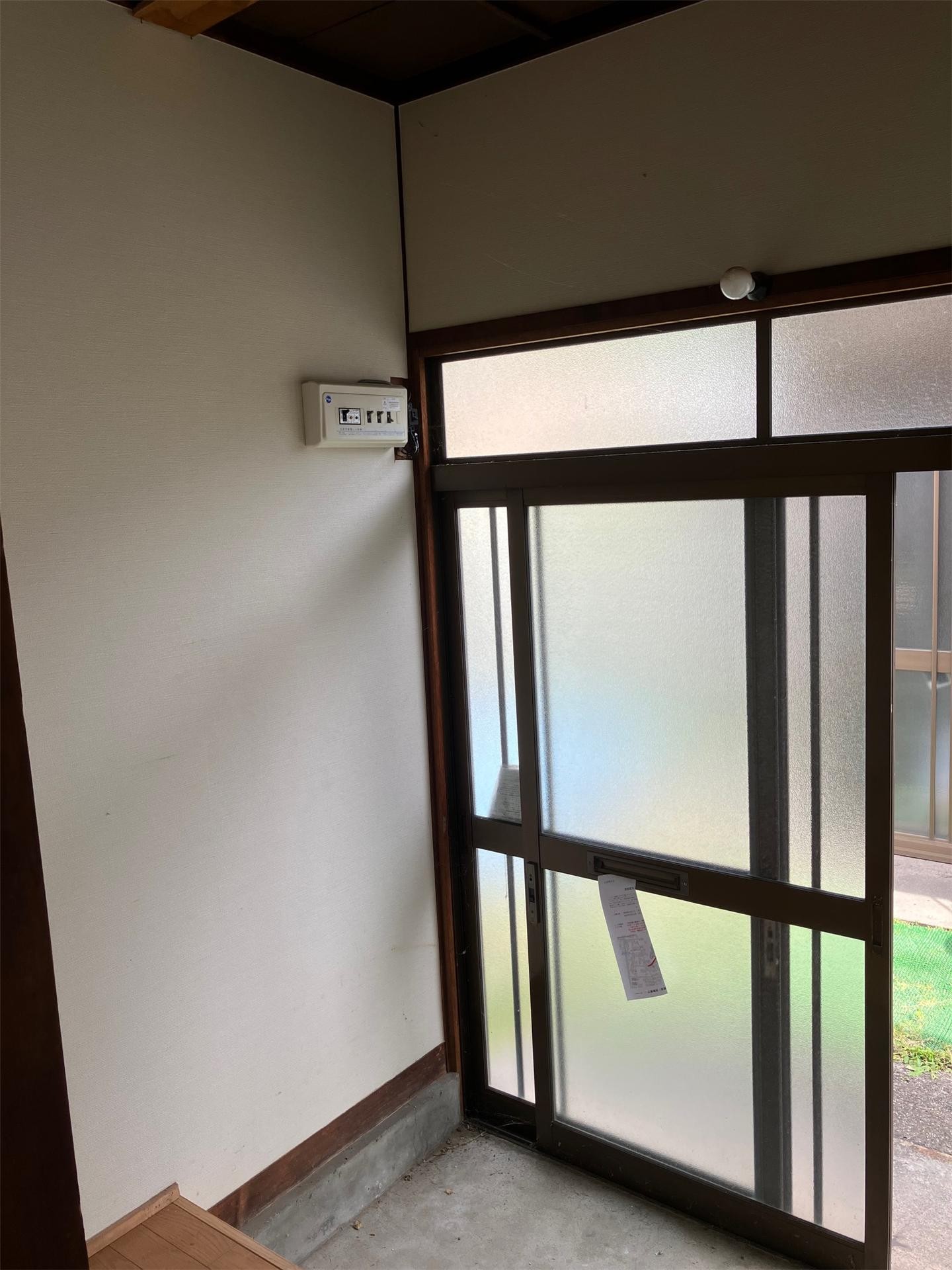 東手城3丁目貸住宅の玄関写真
