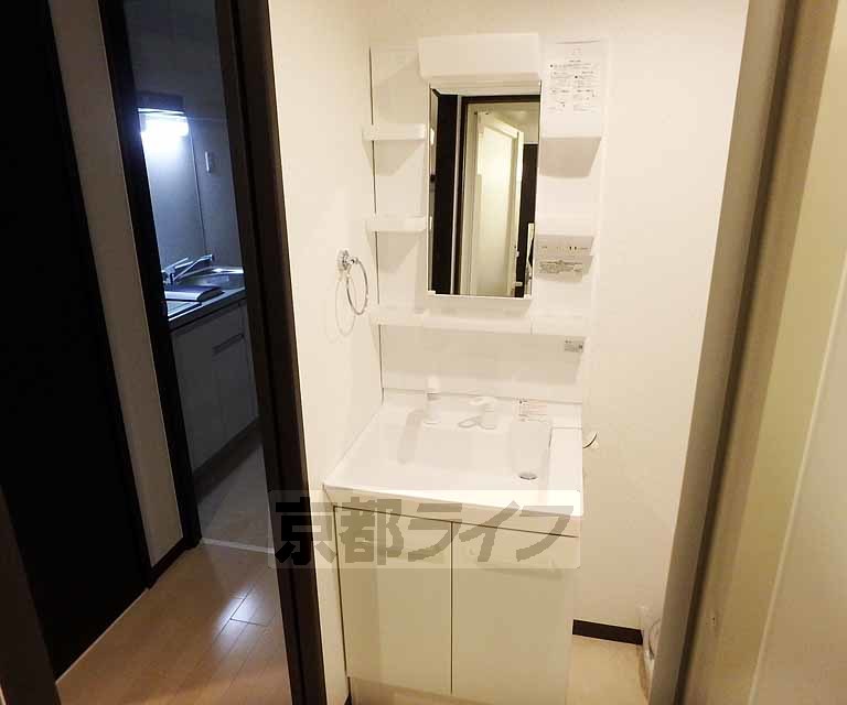 洗面設備　独立洗面台あります。