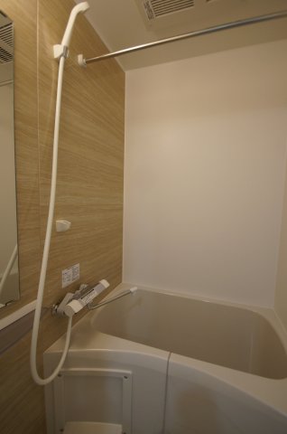 バス・シャワールーム　バス・トイレ別です