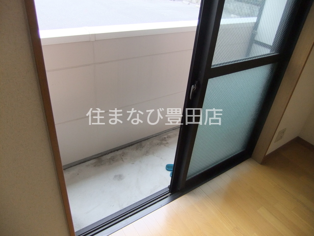 バルコニー　同型別部屋写真