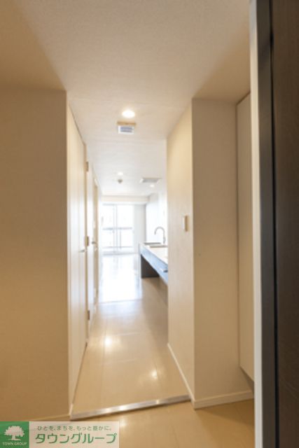 玄関　※写真は同タイプ住戸です。