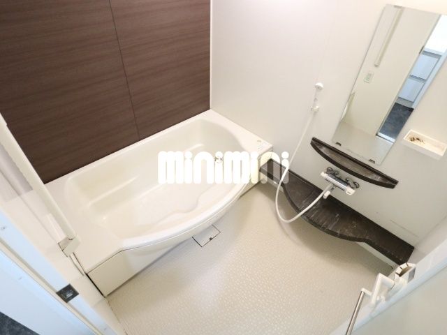 バス・シャワールーム　浴室乾燥機付きバスルーム
