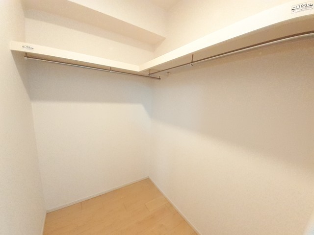 収納　ウォークインクローゼット