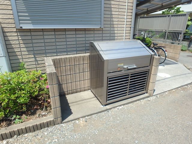 エントランス　★ゴミ捨て場★
