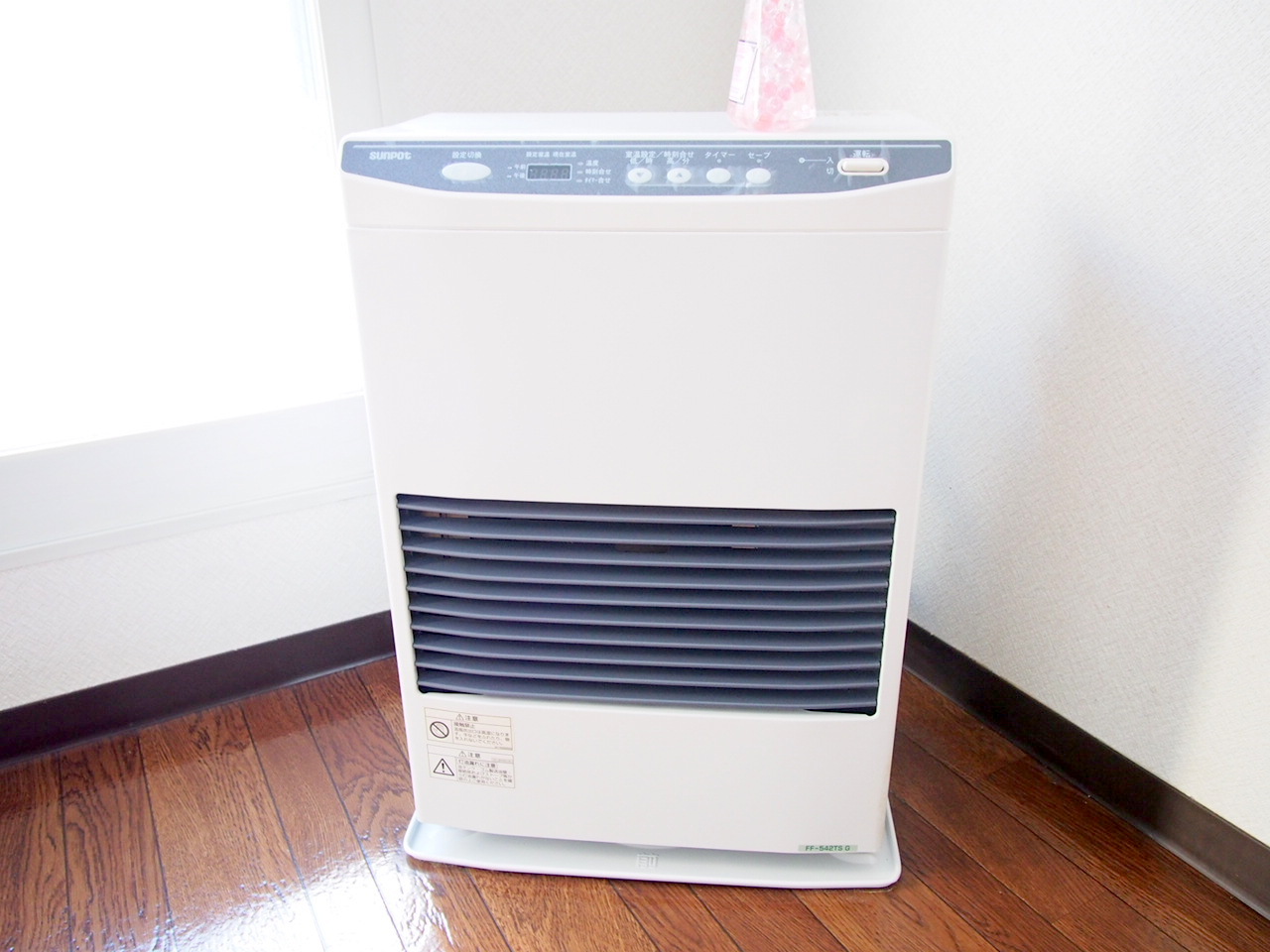 その他設備　経済的で暖かい灯油ストーブ付きです♪