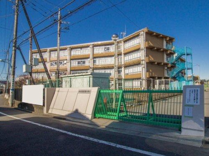 小学校　東村山市立秋津小学校（小学校）まで800m