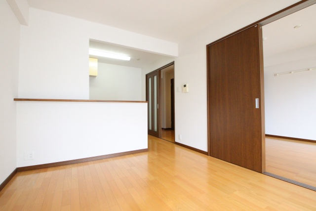 居室・リビング　※別部屋の参考写真です。現地確認をお願いします。
