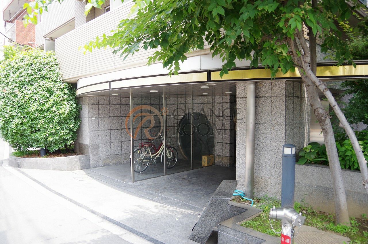 エントランス　パレステュディオ小石川後楽園