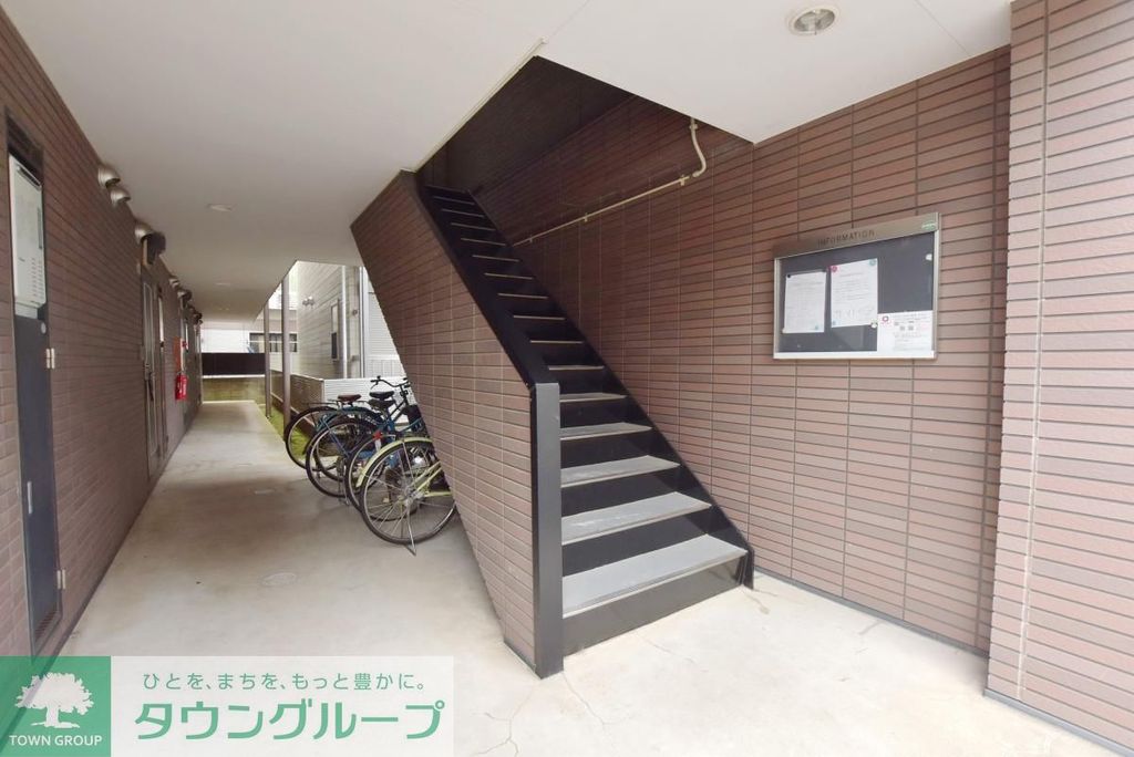 エントランス　エントランス