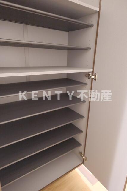 収納
