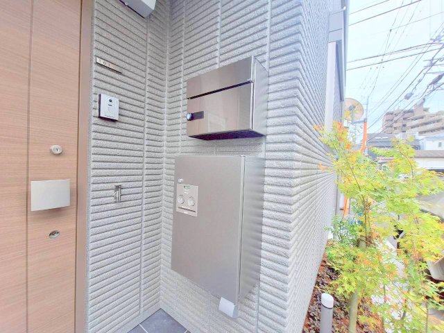 その他共有部分　世帯専用のポスト・宅配BOX付き