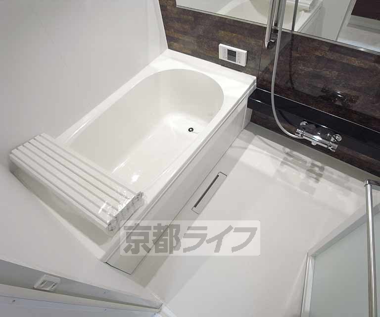バス・シャワールーム　きれいなお風呂です。