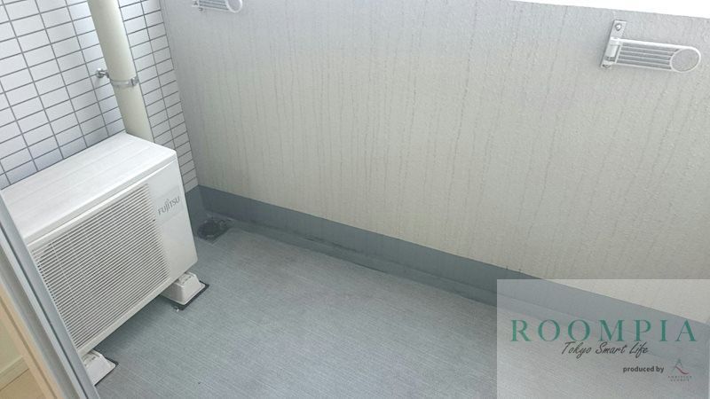 バルコニー　※同タイプの別のお部屋です