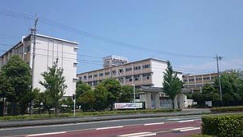 高校・高専　静岡県立浜松工業高校（高校・高専）まで2374m