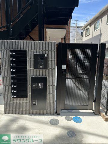 エントランス　同施工物件