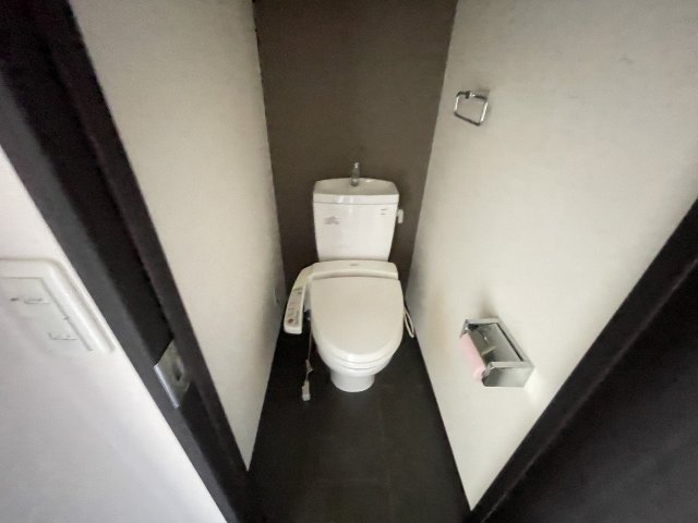 トイレ　シンプルで使いやすいトイレです
