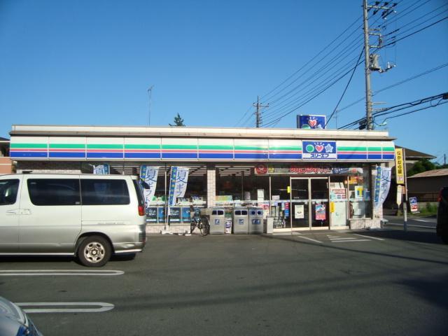 コンビニ　スリーエフ（コンビニ）まで30m