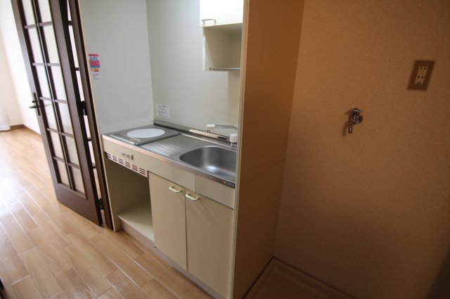 キッチン　他のお部屋の参考写真となります。