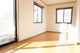 居室・リビング　二面採光のお部屋です☆