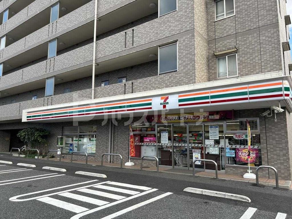 コンビニ　セブンイレブンさいたま上峰店（コンビニ）まで230m