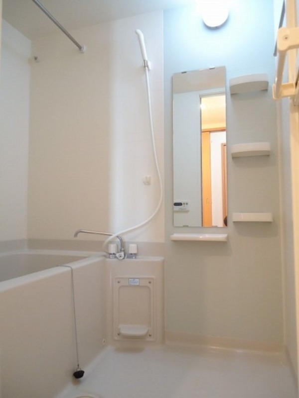 バス・シャワールーム　図面と現状に相違がある場合には現状を優先