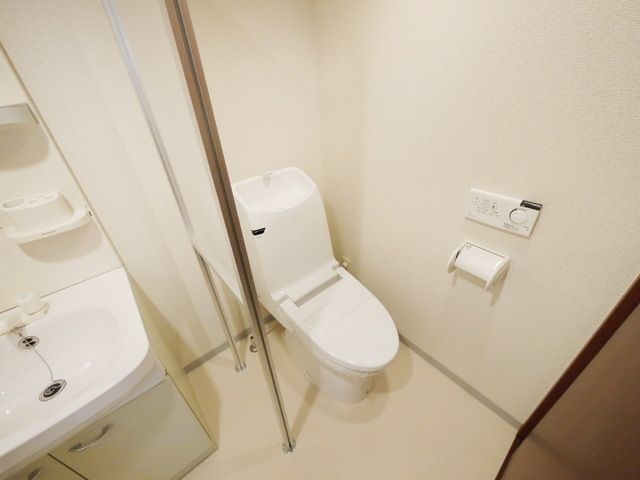トイレ　★シャワー付きトイレ★