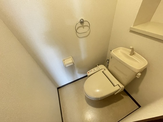 トイレ　※別部屋の写真です