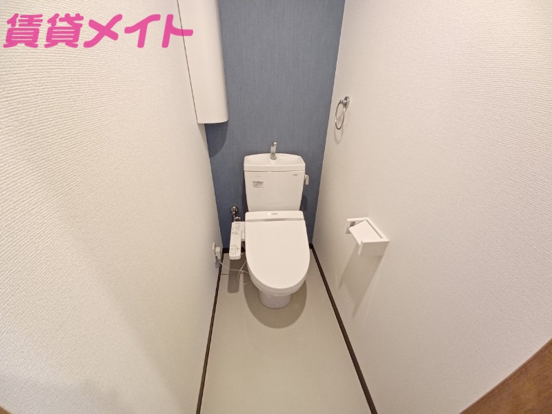 トイレ　同型参考写真