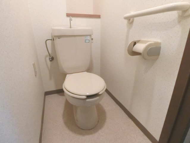 トイレ　【お部屋さがしはラックハウジングにお問合せ下さいませ♪】