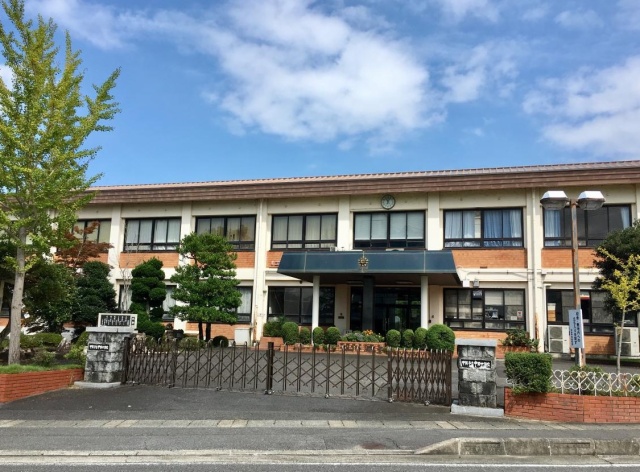 中学校　甲賀市立甲賀中学校（中学校）まで200m