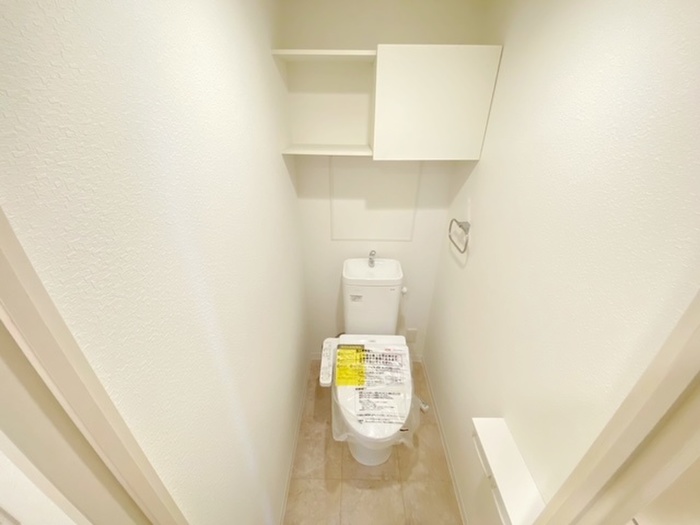 トイレ　※写真は同タイプ、別のお部屋です。