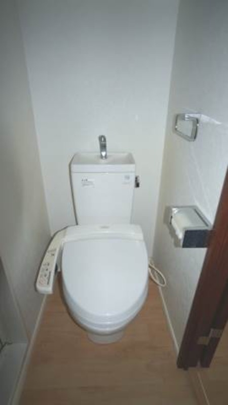 トイレ　同型イメージ