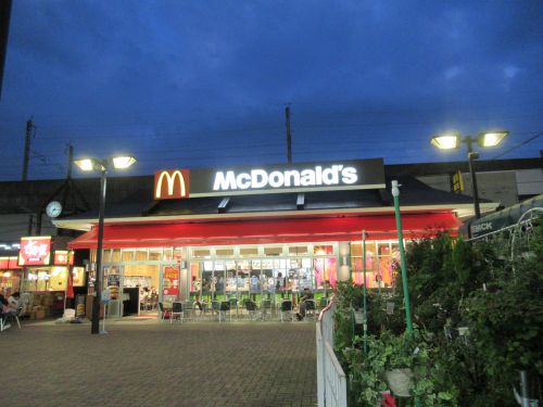 飲食店　マクドナルド 王子店（飲食店）まで1251m