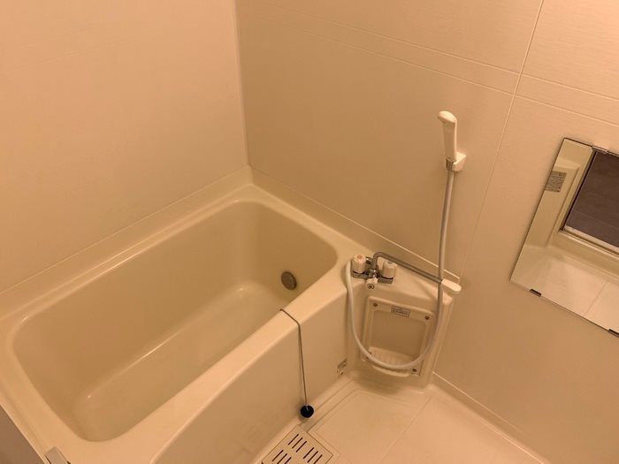 バス・シャワールーム　※同タイプの別のお部屋です。