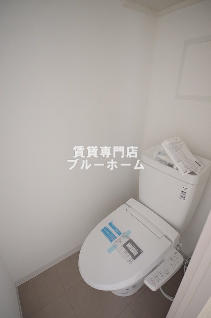 トイレ　温水洗浄便座付きのトイレです！