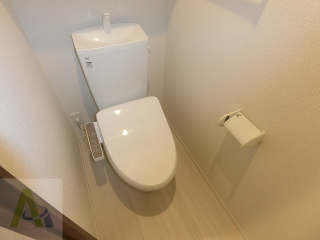 ソレアードFのトイレ写真