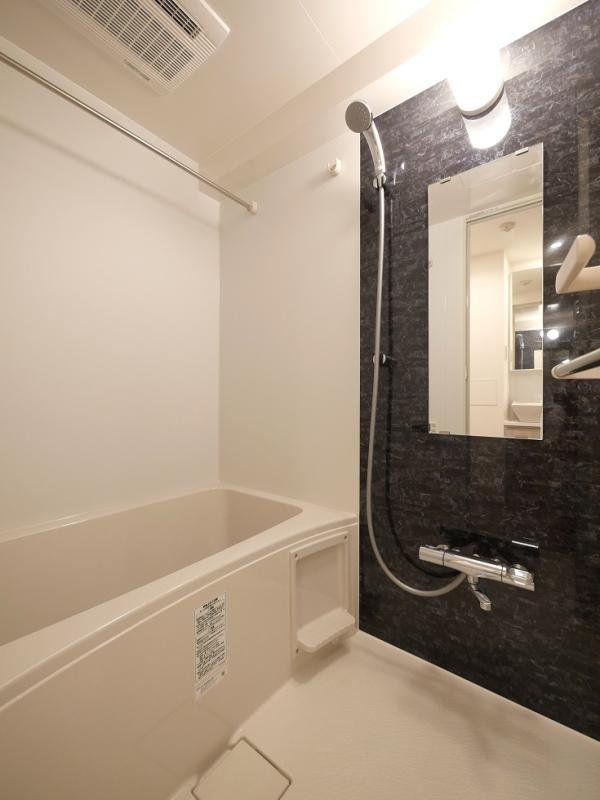 バス・シャワールーム　バスルーム
