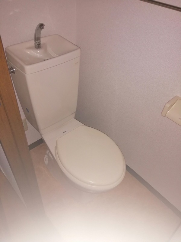 トイレ　※別部屋の参考写真です。
