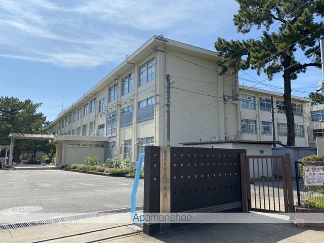小学校　★福岡市立小学校百道小学校（小学校）まで597m