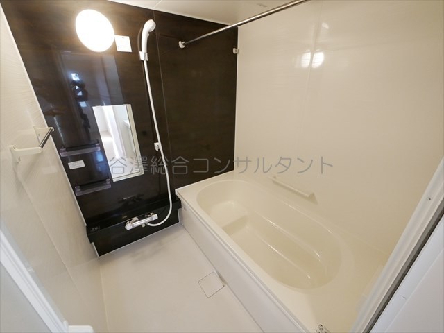 バス・シャワールーム　追い焚き・乾燥機完備