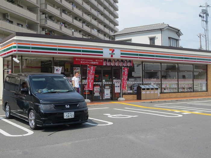 コンビニ　セブンイレブン守口梶町1丁目店（コンビニ）まで289m