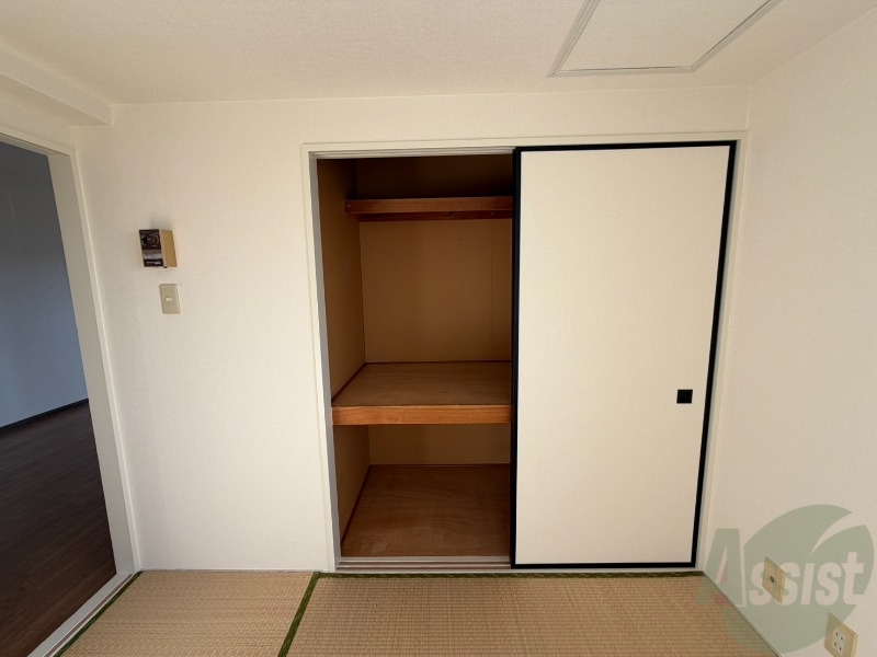 収納　こちらは収納です。物をしまう事ができますね！