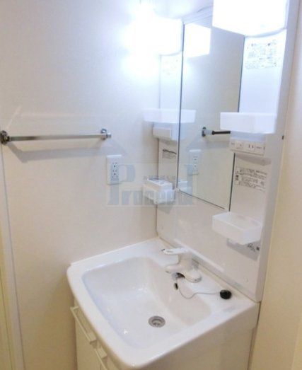 洗面設備　使いやすい独立洗面台☆