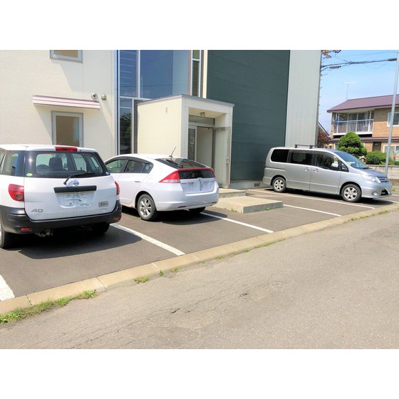 駐車場　駐車場