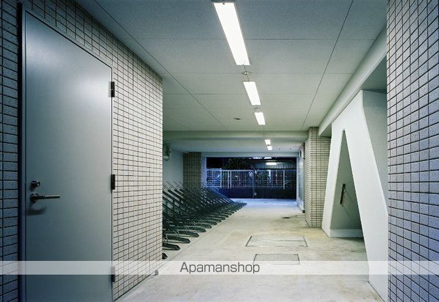 東京メトロ銀座線 浅草駅 徒歩4分 11階建 築20年の外観写真