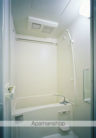 東京メトロ銀座線 浅草駅 徒歩4分 11階建 築20年の風呂写真