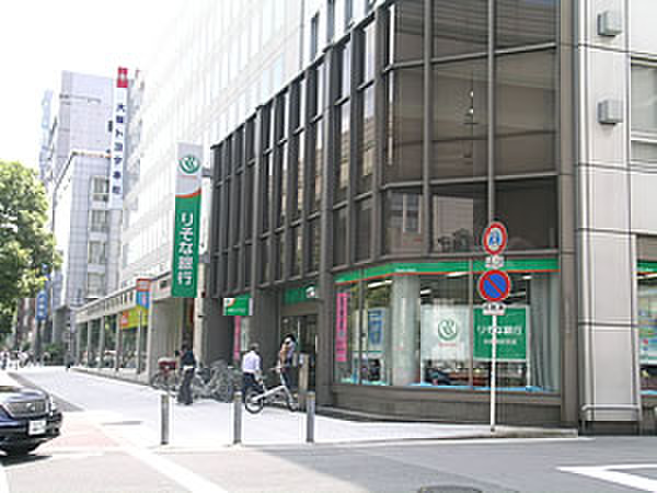 銀行　りそな銀行大阪西支店（銀行）まで110m