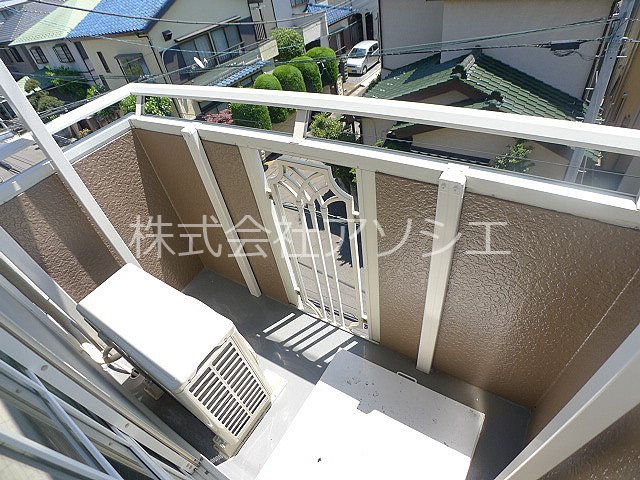 バルコニー　※写真は同間取り別部屋反転タイプです