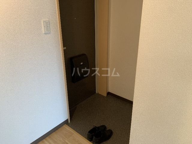 三協ハイツIIの玄関写真