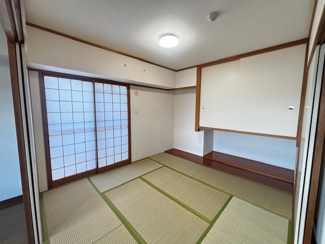 BOX K-81の内装写真